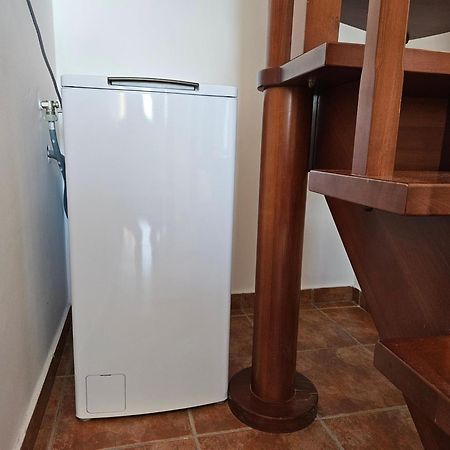 Akitos Maisonette Adamantas  Екстериор снимка