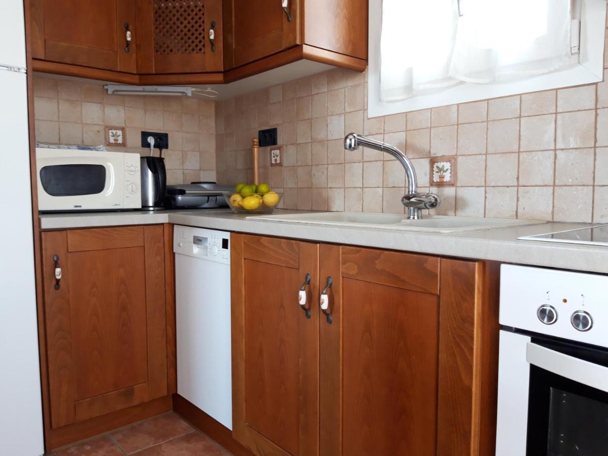 Akitos Maisonette Adamantas  Екстериор снимка