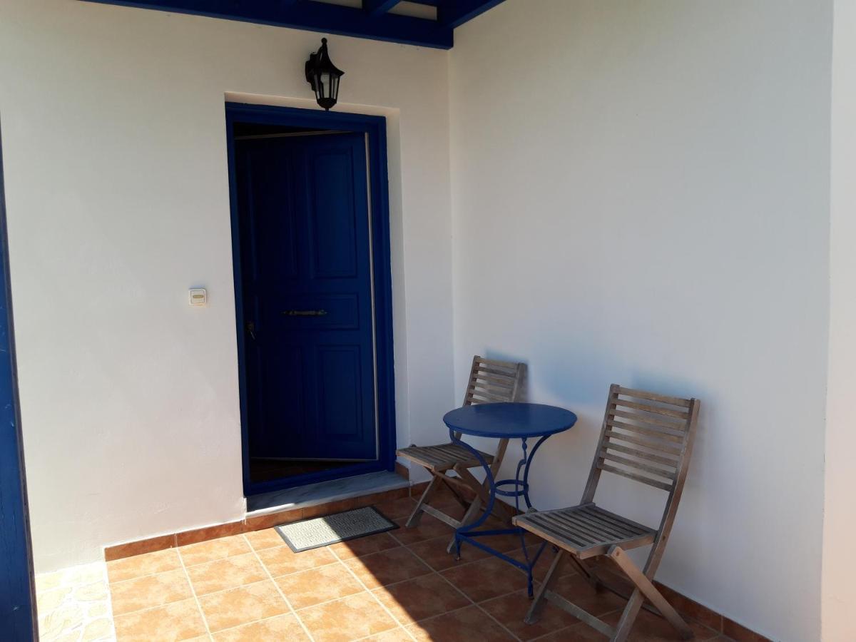 Akitos Maisonette Adamantas  Екстериор снимка