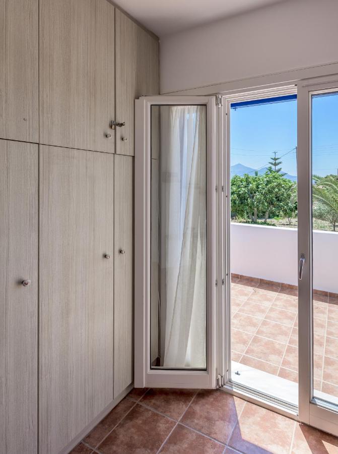 Akitos Maisonette Adamantas  Екстериор снимка