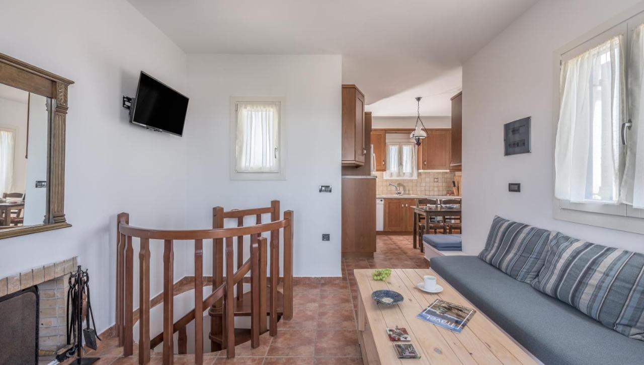 Akitos Maisonette Adamantas  Екстериор снимка