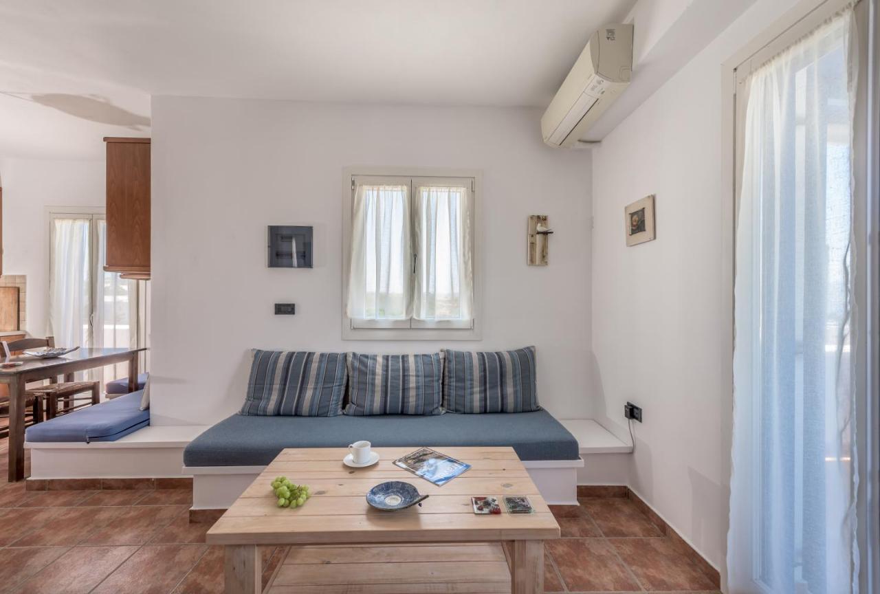 Akitos Maisonette Adamantas  Екстериор снимка